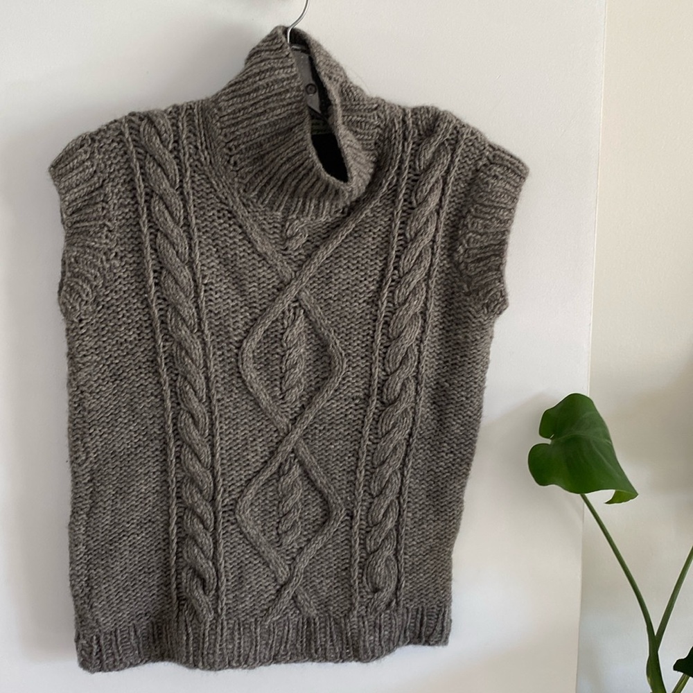 Handmade, hand knit Gray Cable Knit Turtleneck Sleeveless Sweater